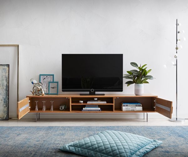 TV stolík Fevo 200 cm akácia prírodná 2 dvierka podstavec v tvare L - Image 4